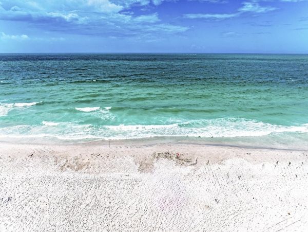 Anna Maria Island Beach 100ft Away Pure Heaven!